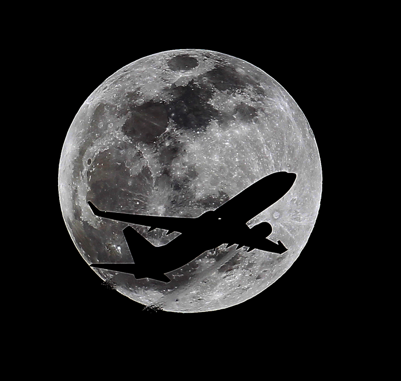 Illustration for article titled El último eclipse lunar total (la luna de sangre), en imágenes